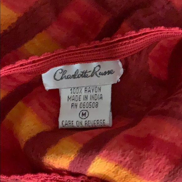 Medium Charlotte Russe skirt red, orange & yellow - Picture 2 of 2